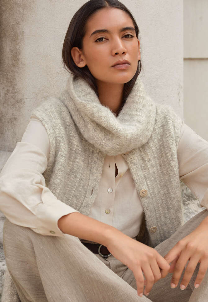 Knitted snood, Pale grey, completeTheLook