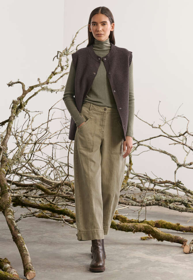 Knitted gilet, Dark brown, completeTheLook