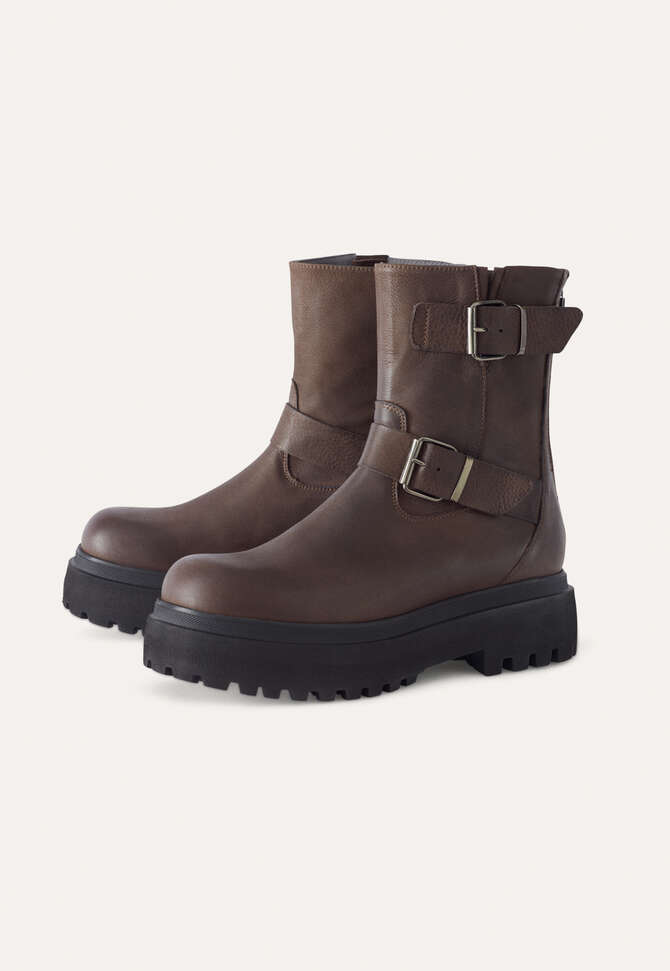 Buckle boots, Chocolate, completeTheLook