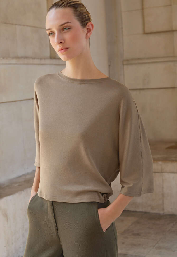 Dolman sleeve top, Dark taupe, completeTheLook