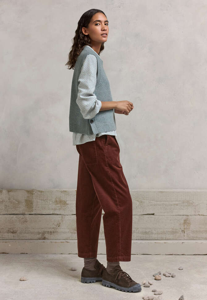 Sleeveless sweater, Pale ocean, completeTheLook