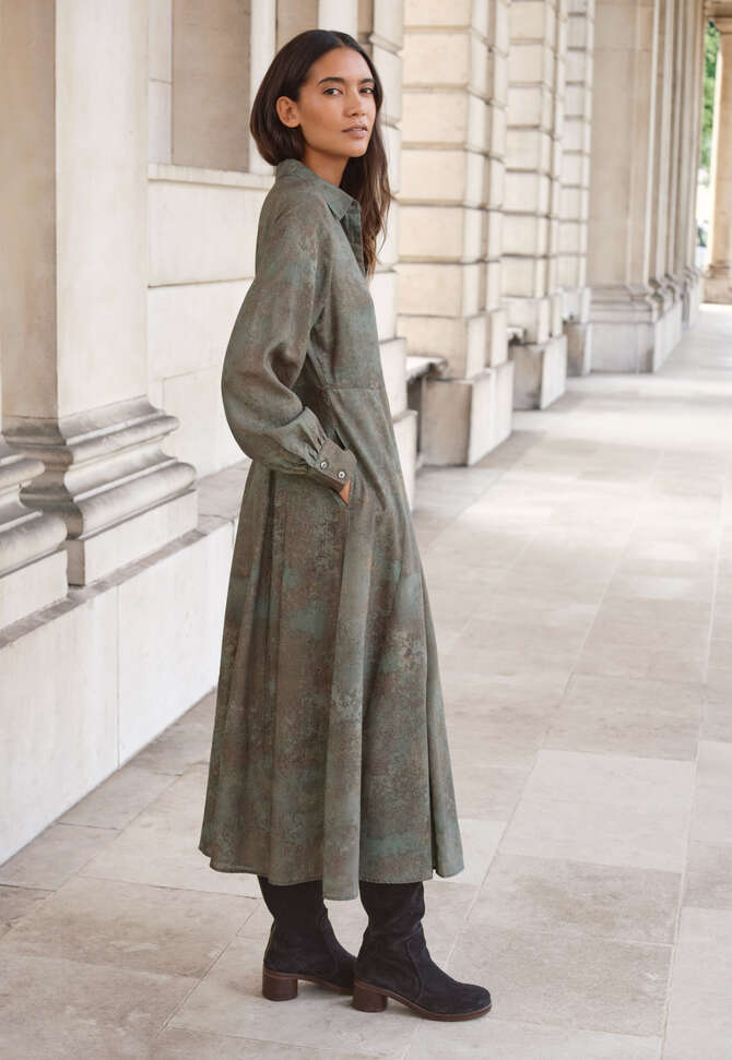 Flared hem dress, Grey bay, completeTheLook