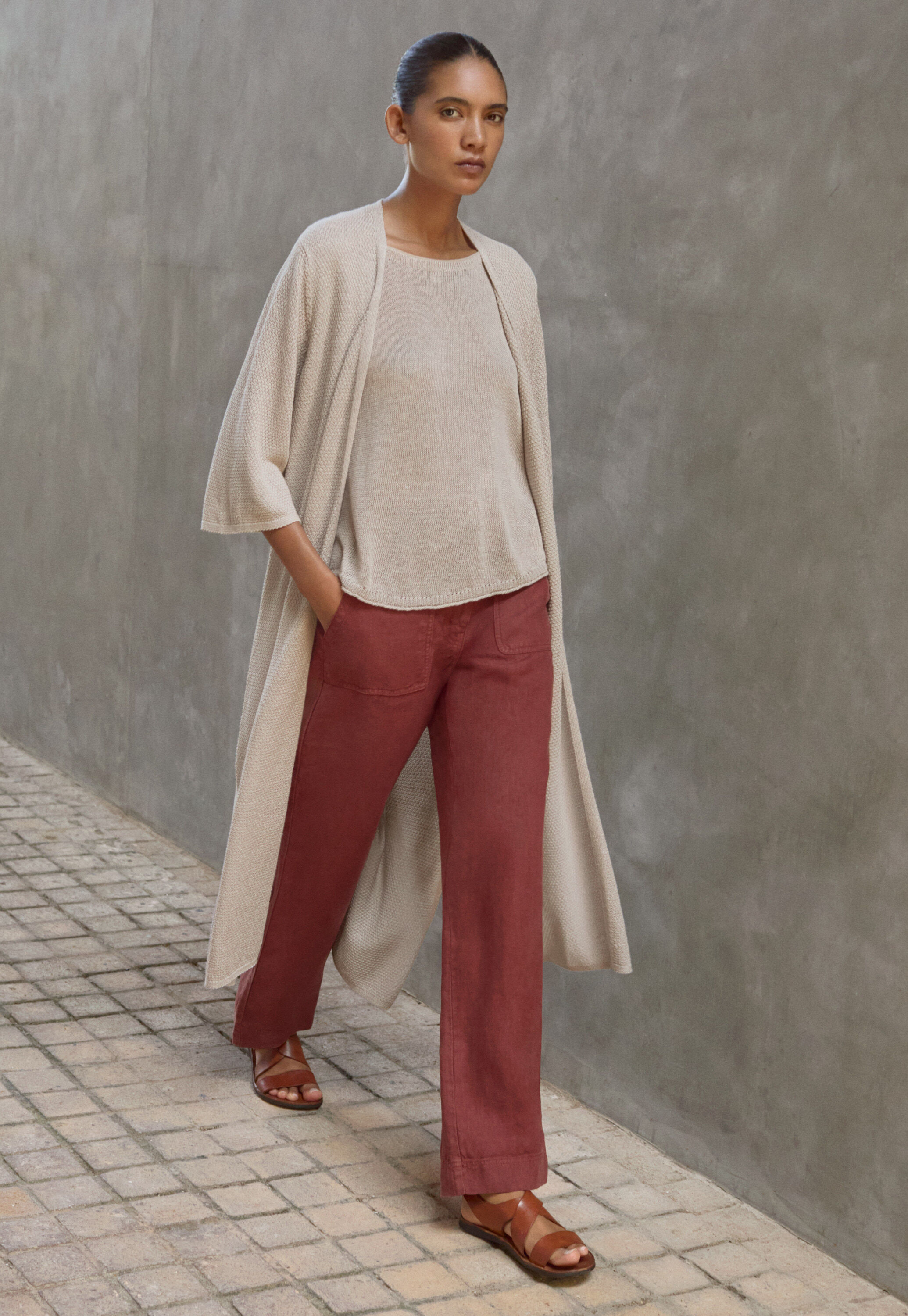 Straight-leg trousers