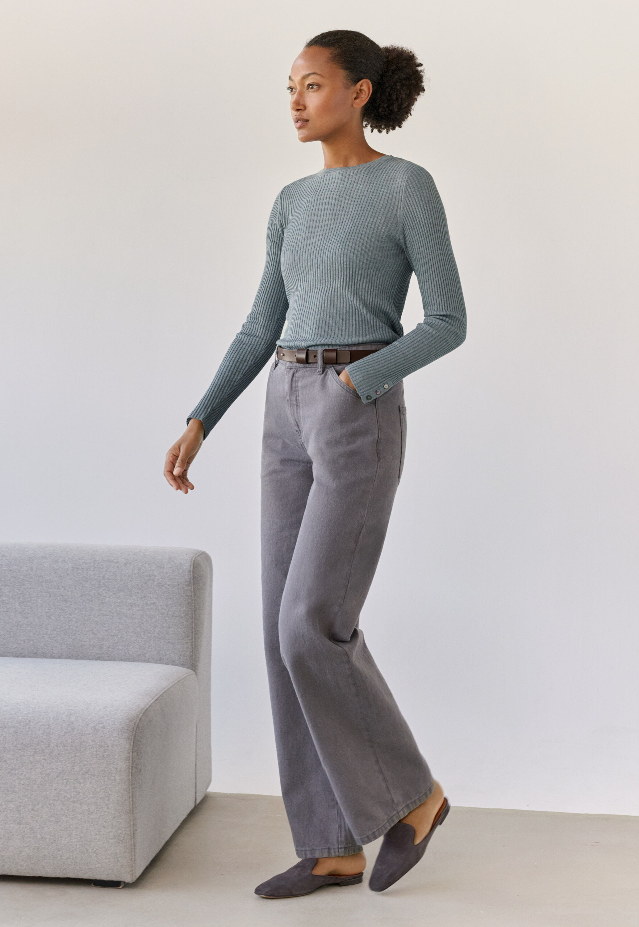 Straight-leg jeans