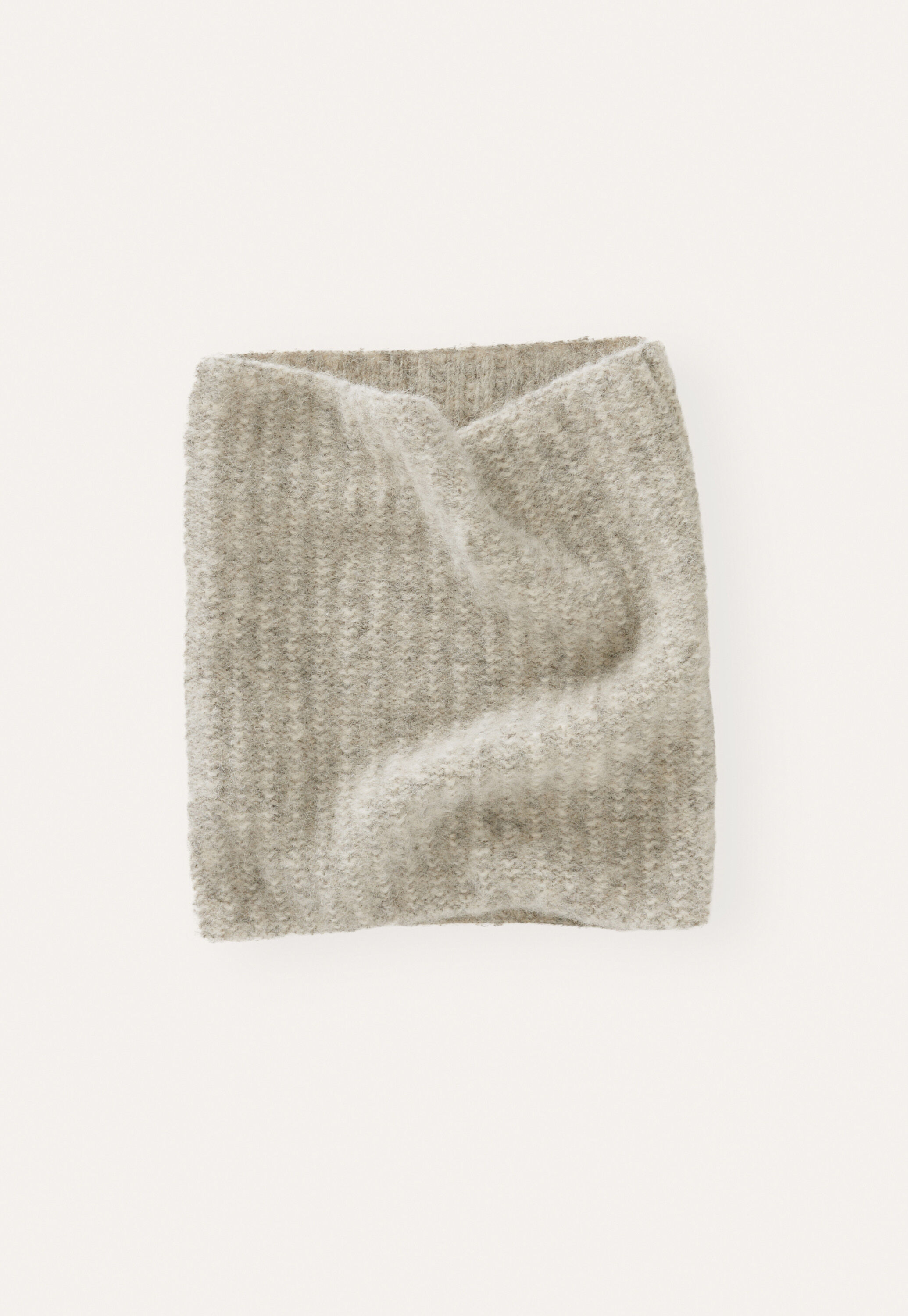 Knitted snood